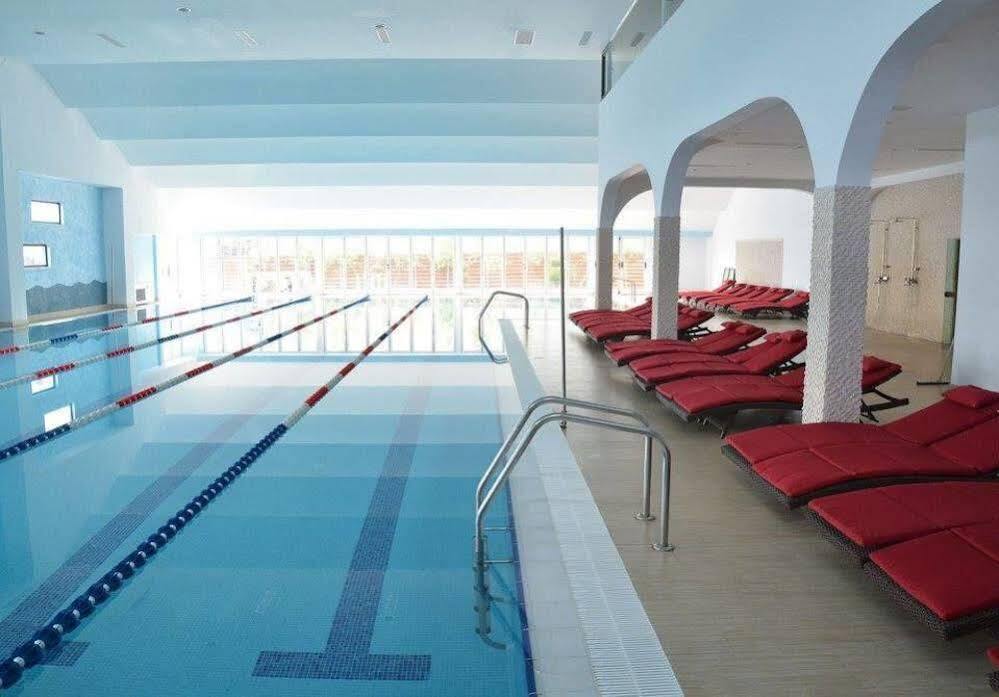Hotel Pik Elegance Ploieşti Exterior foto