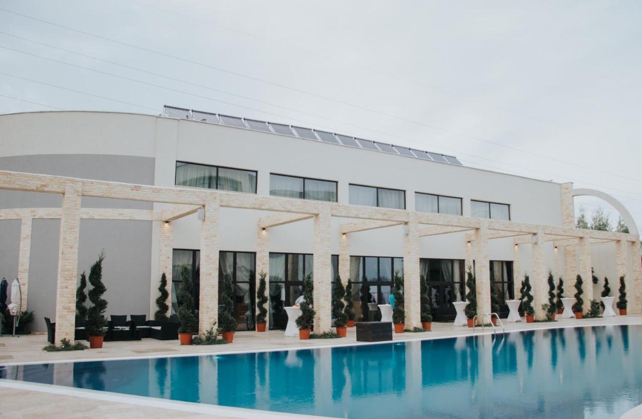 Hotel Pik Elegance Ploieşti Exterior foto